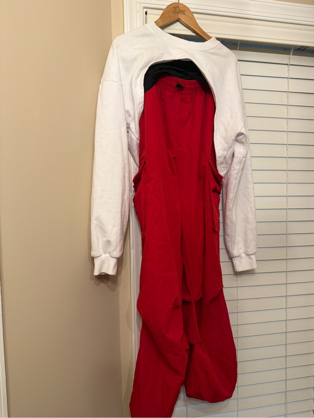 Hip-hop dance costume with Red joggers and black bralette and white sweatshirt